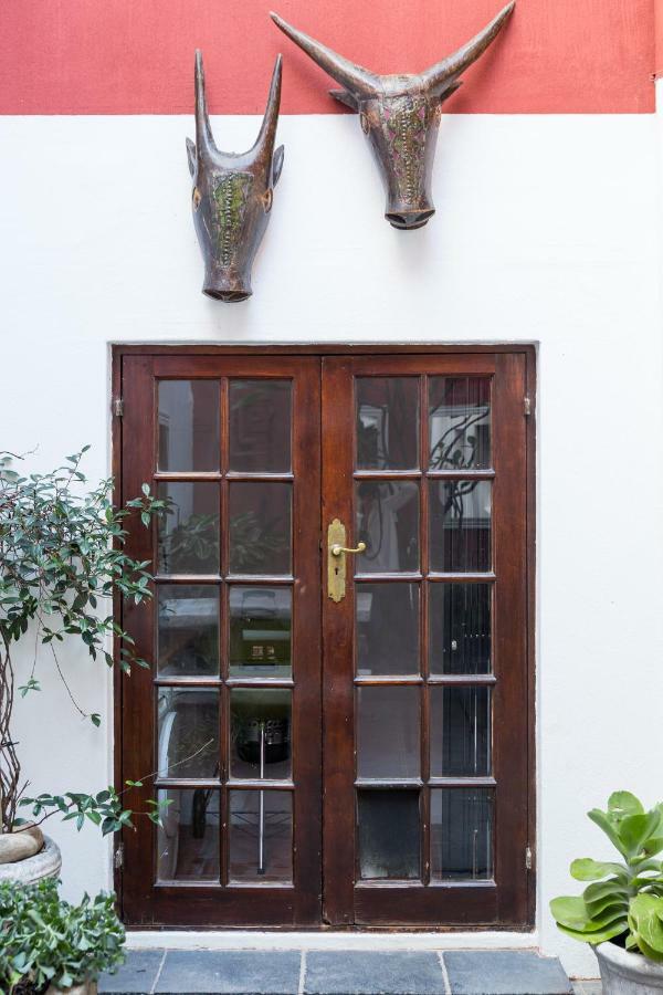 Central Cape Town, Stylish Home, With Private Courtyard Екстер'єр фото