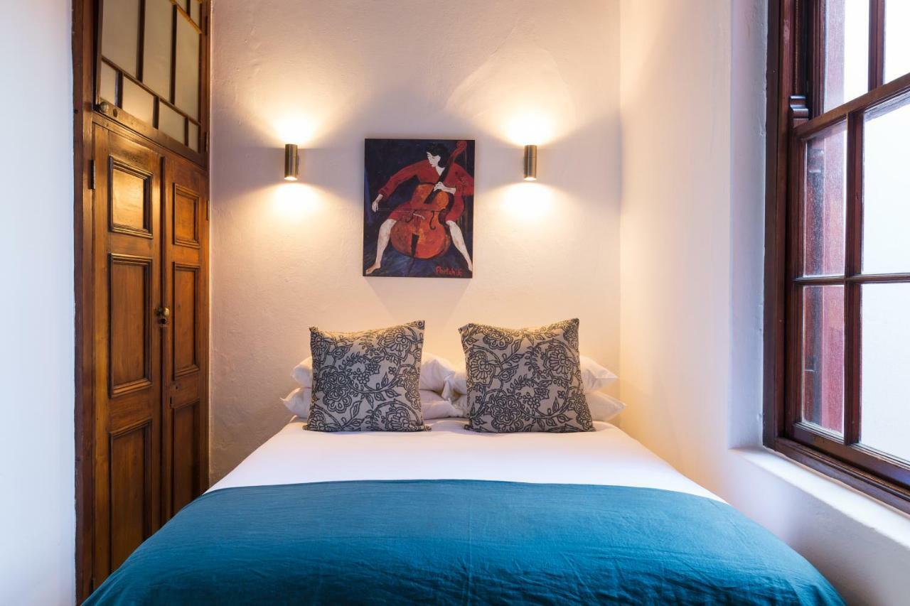 Central Cape Town, Stylish Home, With Private Courtyard Екстер'єр фото