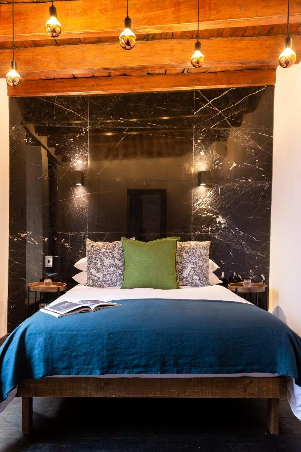 Central Cape Town, Stylish Home, With Private Courtyard Екстер'єр фото