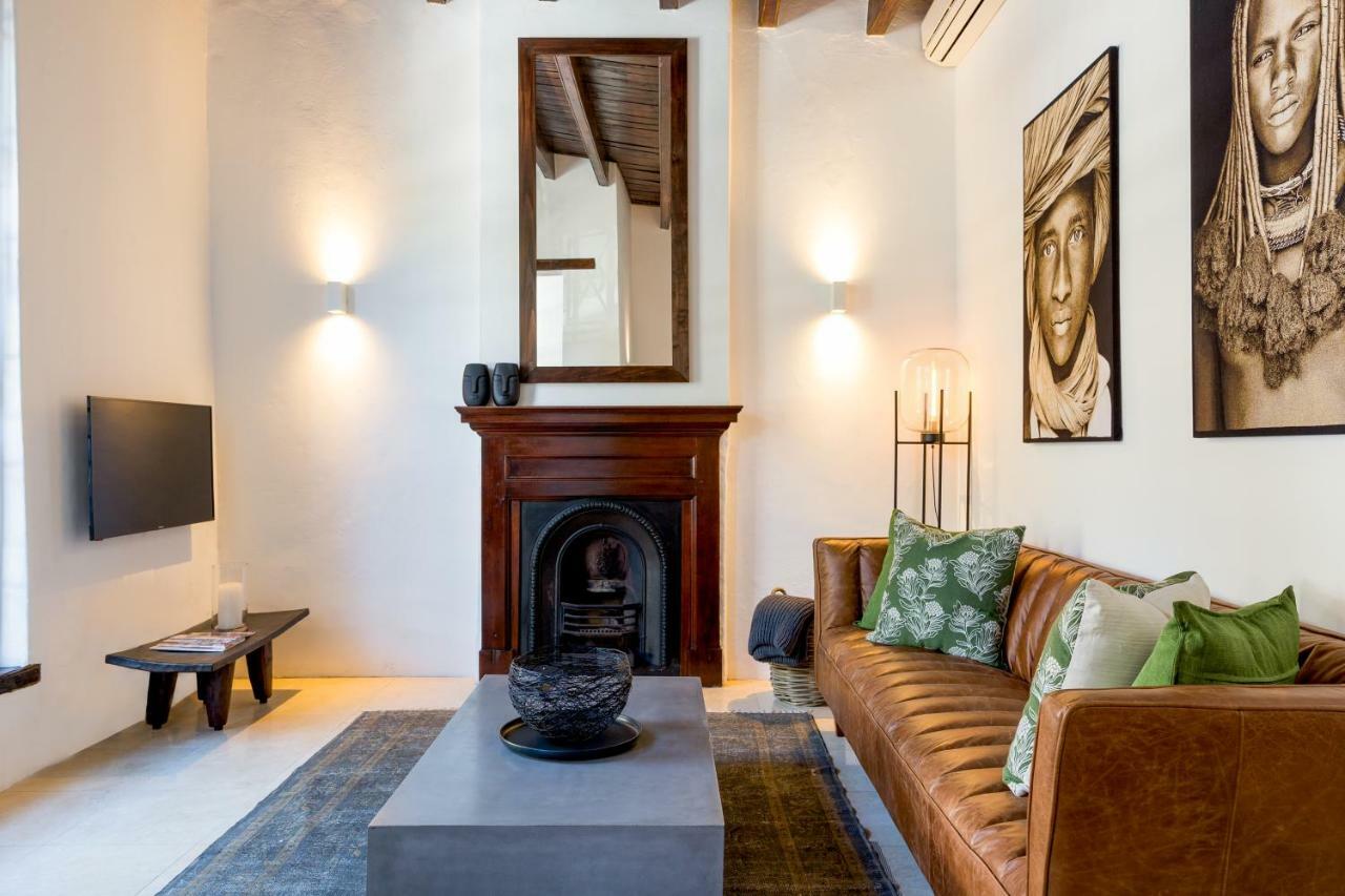 Central Cape Town, Stylish Home, With Private Courtyard Екстер'єр фото