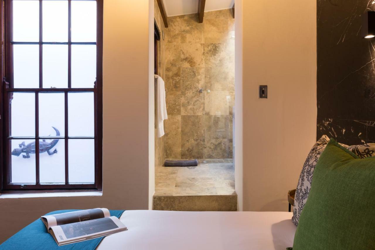 Central Cape Town, Stylish Home, With Private Courtyard Екстер'єр фото