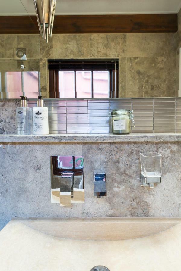 Central Cape Town, Stylish Home, With Private Courtyard Екстер'єр фото